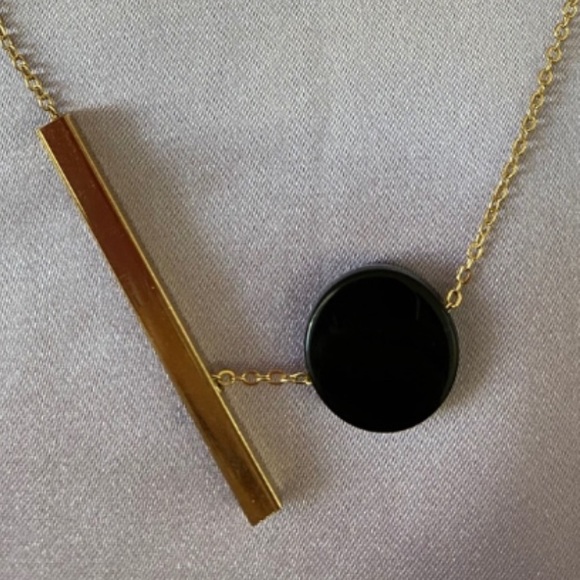 LAST ONE 💖Black Circle with Metal Bar Necklace - Picture 4 of 7